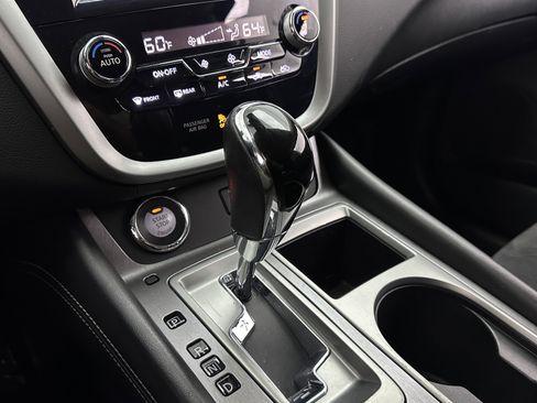 Used 2020 Nissan Murano SV FWD image 16