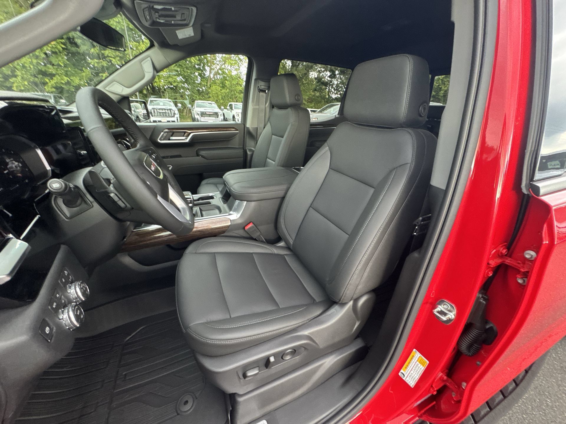 New 2026 GMC Sierra 1500 Elevation AWD/4WD image 13