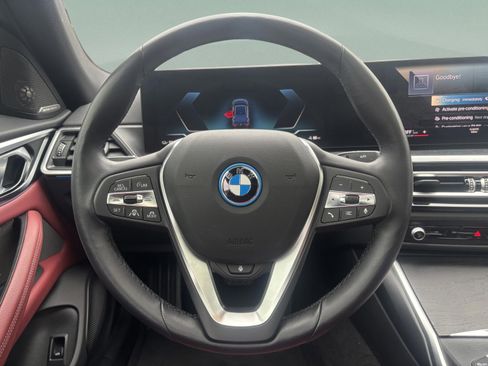 Used 2023 BMW i4 eDrive35 image 9