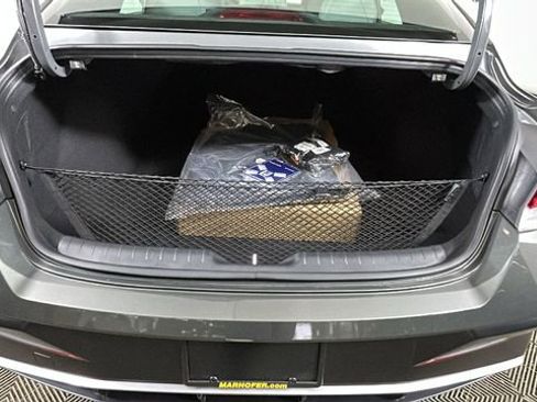Used 2025 Hyundai Elantra Limited FWD image 28