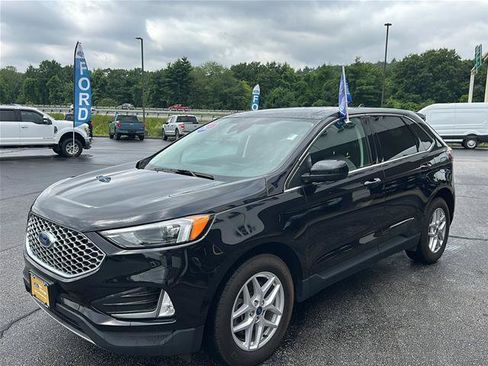 Certified 2023 Ford Edge SEL w/ Convenience Package AWD/4WD image 3