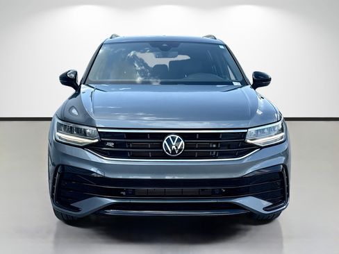 Used 2023 Volkswagen Tiguan SE R-Line FWD image 8