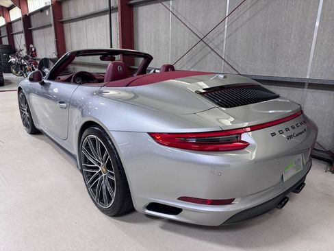 Used 2018 Porsche 911 Carrera 4 AWD/4WD image 10