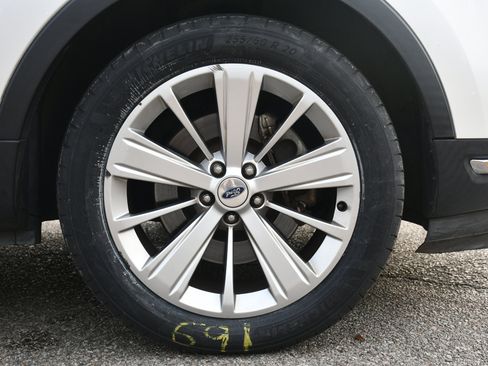 Used 2019 Ford Explorer Limited w/ Ford Safe & Smart Package image 23