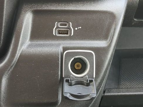 Used 2025 RAM ProMaster 2500 w/ Convenience Group FWD image 23