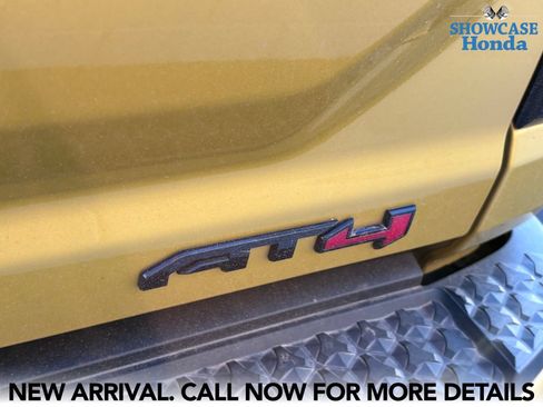 Used 2023 GMC Canyon AT4 w/ LPO, Sports Bar Package AWD/4WD image 11