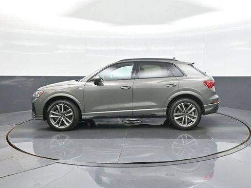 Used 2025 Audi Q3 2.0T Premium w/ Convenience Package AWD/4WD image 4