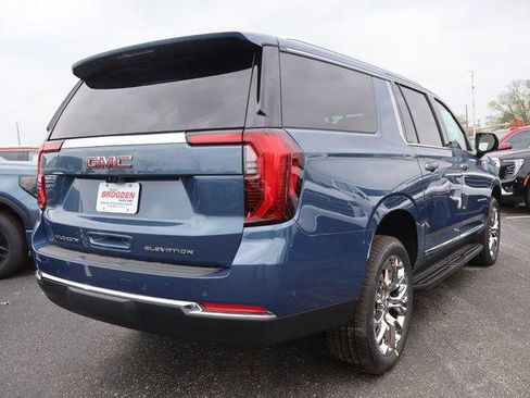 New 2026 GMC Yukon XL Elevation w/ Elevation Premium Package AWD/4WD image 7