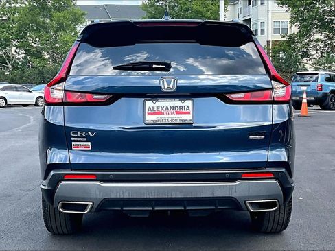 Used 2023 Honda CR-V Sport Touring image 4