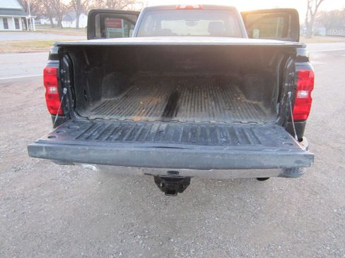 Used 2015 Chevrolet Silverado 3500 LT w/ LT Convenience Package image 13