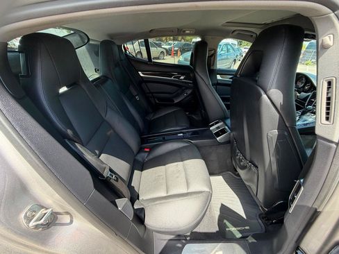 Used 2013 Porsche Panamera S RWD image 10
