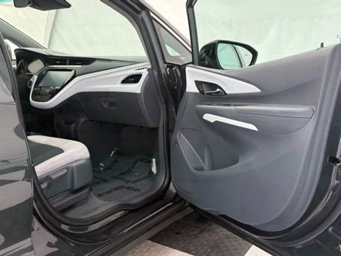 Used 2019 Chevrolet Bolt LT image 20