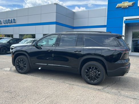 New 2026 Chevrolet Traverse LT w/ Midnight/Sport Edition AWD/4WD image 7