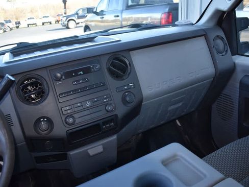 Used 2015 Ford F250 XL w/ Power Equipment Group image 16