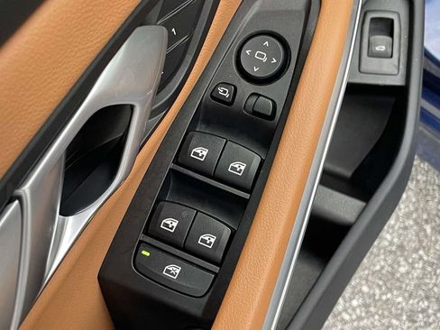 Used 2020 BMW 330i xDrive w/ Premium Package image 6