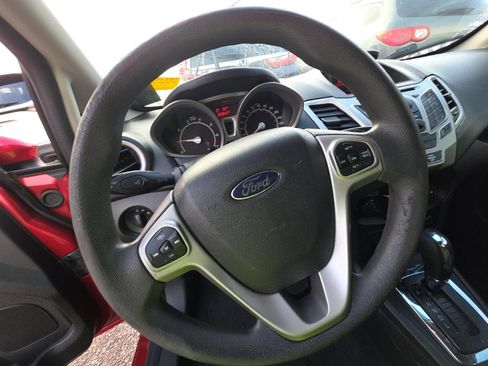 Used 2011 Ford Fiesta SE w/ 203A Rapid Spec Order Code image 11