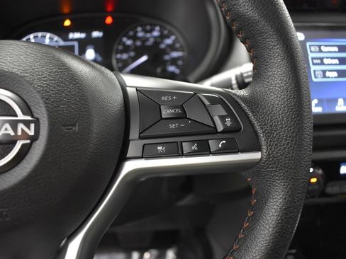 Certified 2022 Nissan Kicks SR FWD image 25