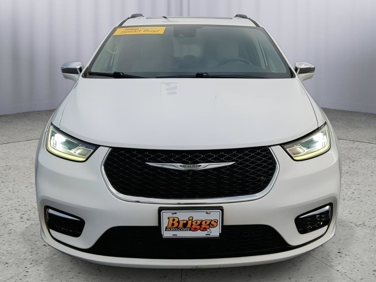 Used 2021 Chrysler Pacifica Limited w/ Premium & Safety Sphere Group AWD/4WD image 2