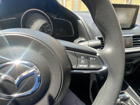 Used 2017 MAZDA MAZDA3 Sport w/ Preferred Equipment Package FWD image 20