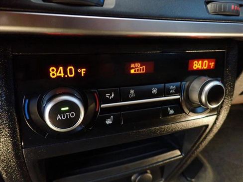 Used 2018 BMW X5 xDrive40e image 10