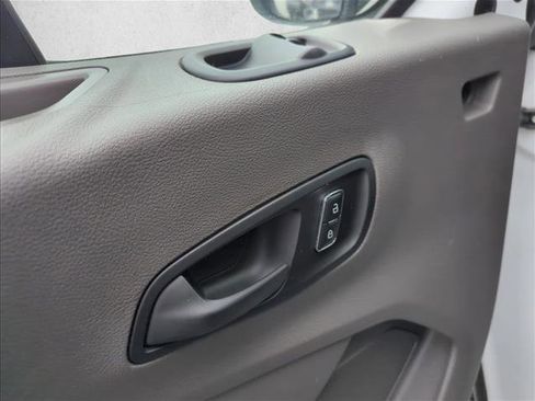 Used 2022 Ford Transit 350 XLT image 8