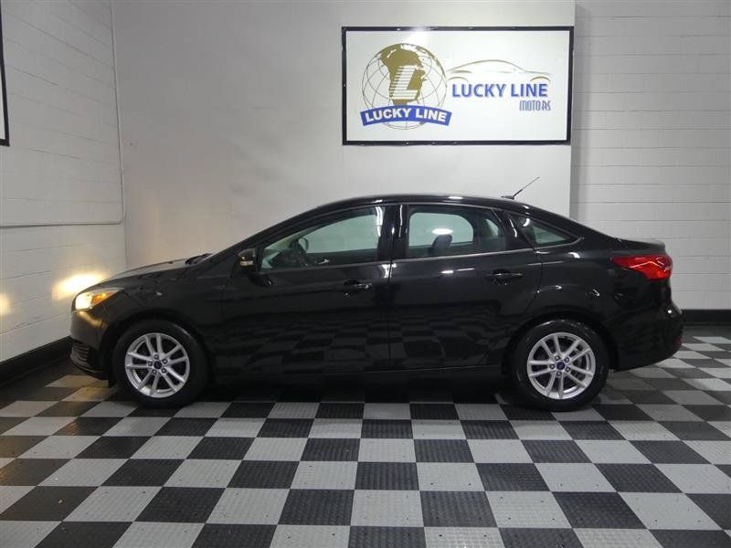 Used 2015 Ford Focus SE w/ Reverse Sensing Package FWD image 7