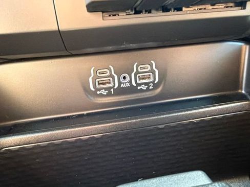 Used 2022 RAM 1500 Big Horn AWD/4WD image 15