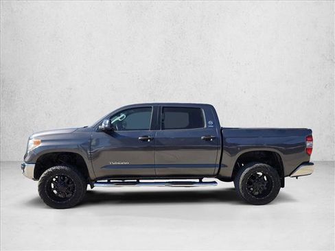 Used 2016 Toyota Tundra SR5 image 8