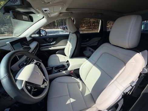 New 2026 Lincoln Corsair Reserve image 14