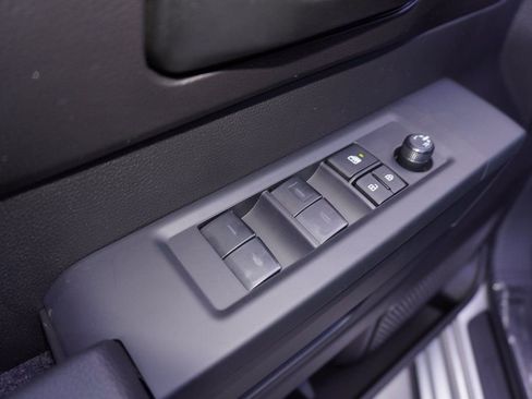 New 2026 Toyota Tundra SR image 10