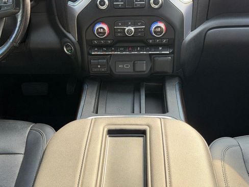 Used 2021 GMC Sierra 1500 SLT w/ SLT Premium Plus Package AWD/4WD image 14