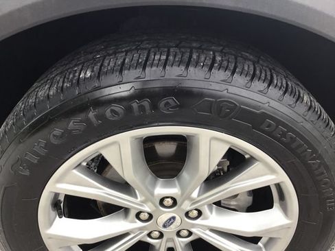Used 2023 Ford Explorer Limited w/ Equipment Group 301A RWD image 25