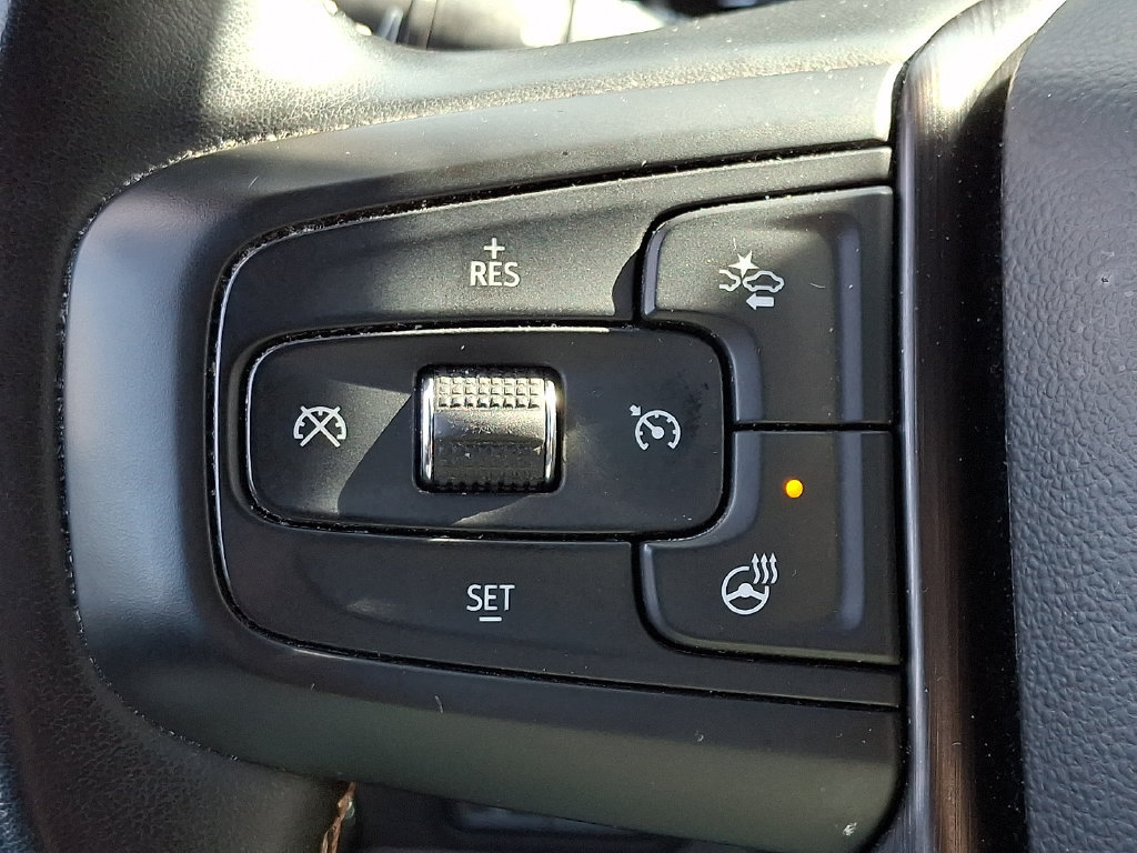 Used 2024 GMC Yukon XL AT4 w/ Technology Package AWD/4WD image 20