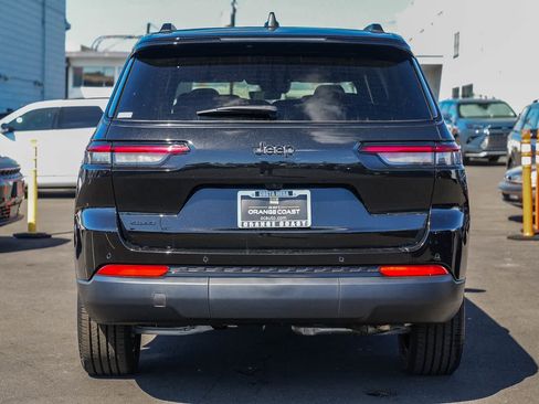 New 2025 Jeep Grand Cherokee L Altitude image 5
