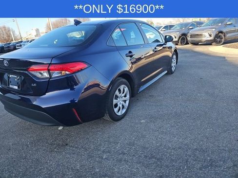 Used 2024 Toyota Corolla LE image 18