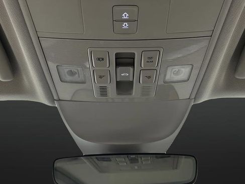 Used 2024 Volkswagen Taos SE w/ Panoramic Sunroof Package image 25