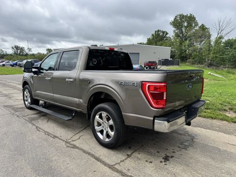 Used 2022 Ford F150 XLT w/ Equipment Group 302A High AWD/4WD image 5