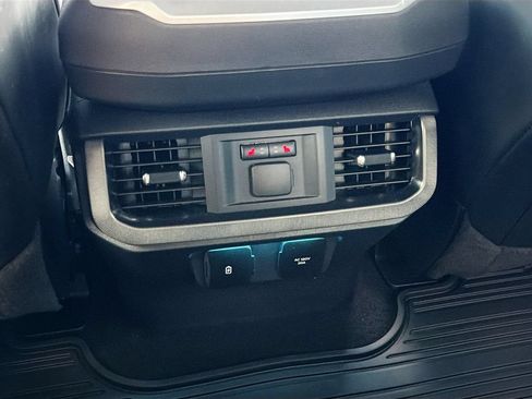 Used 2024 Ford F150 Platinum w/ Equipment Group 702A High AWD/4WD image 30