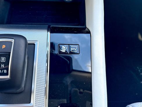 New 2025 Mitsubishi Outlander SEL image 39