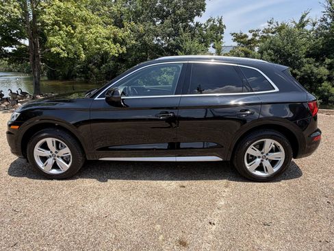 Used 2018 Audi Q5 2.0T Premium Plus w/ Premium Plus Package AWD/4WD image 6