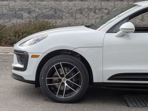 New 2026 Porsche Macan image 10