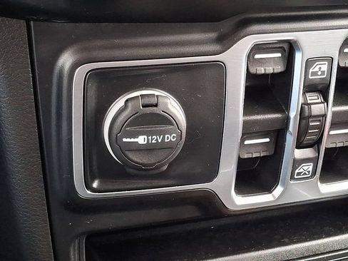 Used 2022 Jeep Wrangler Unlimited Sport AWD/4WD image 24