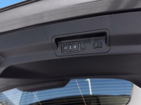New 2026 Ford Explorer Active w/ Active Comfort Package RWD image 34
