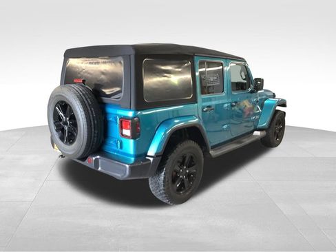 Certified 2019 Jeep Wrangler Unlimited Sahara AWD/4WD image 6