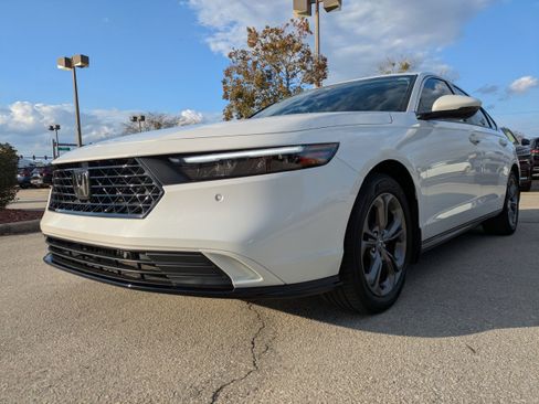 Used 2023 Honda Accord EX-L image 7