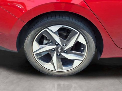 Certified 2023 Hyundai Elantra Limited FWD image 20