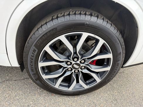 Used 2025 Cadillac XT6 Sport w/ Platinum Package AWD/4WD image 30