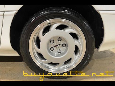 Used 1991 Chevrolet Corvette ZR1 image 12