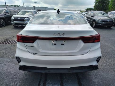 Used 2023 Kia Forte LXS FWD image 6