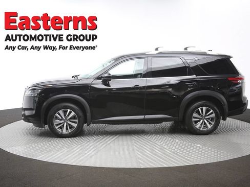 Used 2023 Nissan Pathfinder SL w/ Lighting Package (N92) AWD/4WD image 60